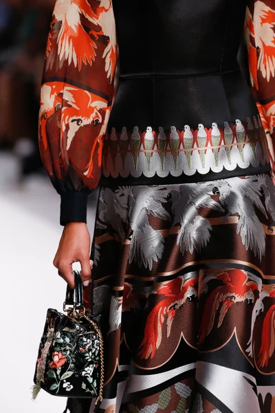 Look 128